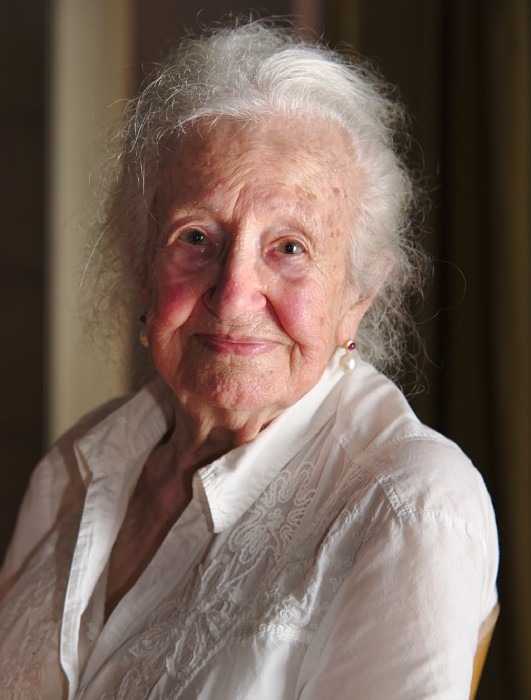 Erna de Vries